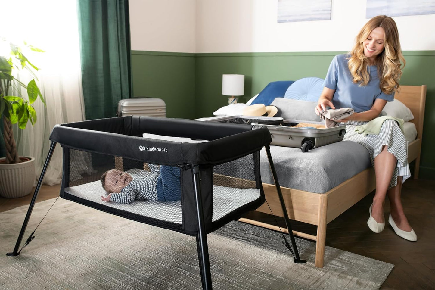 Kelioninė lovytė–maniežas KINDERKRAFT CAMI 3 in 1, juoda