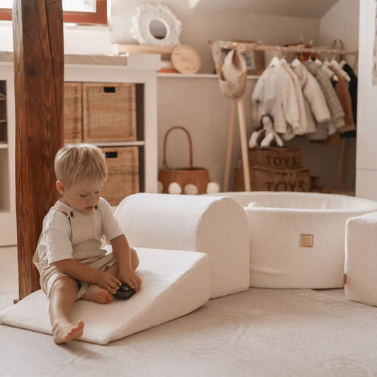 Žaidimų rinkinys su kamuoliukų baseinu MEOWBABY® smėlio spalvos - su auksiniais/smėlio/baltais ir skaidriais kamuoliukais